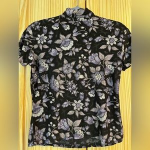 Short sleeve top size
